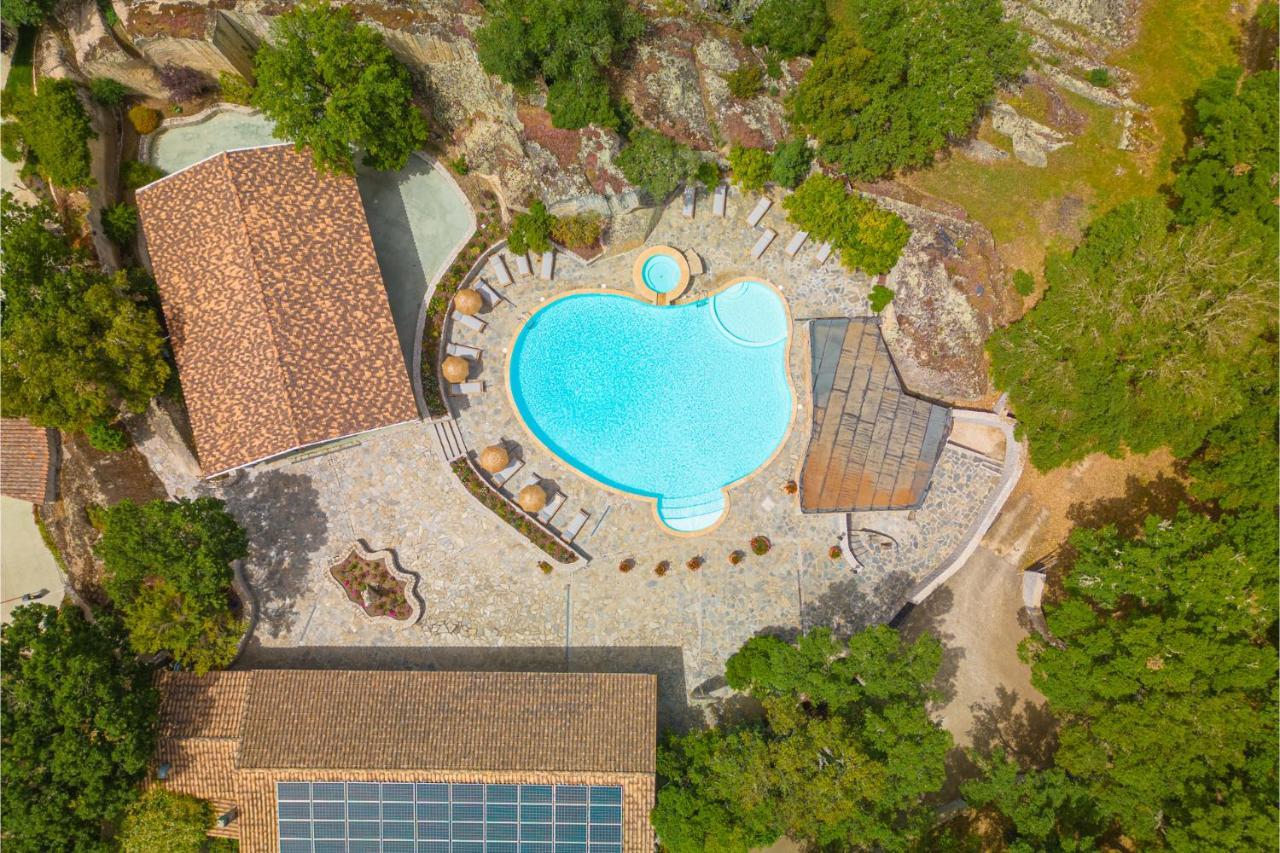 ホテル Paghe Eco Luxury Experience Buddusò エクステリア 写真